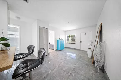 1442 Summit Run Circle, West Palm Beach, FL 33415 - Photo 18