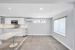 828 NE 17th Way, Fort Lauderdale, FL 33304 - Photo 10
