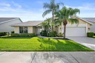 237 W Moccasin Trail W, Jupiter, FL 33458 - Photo 2