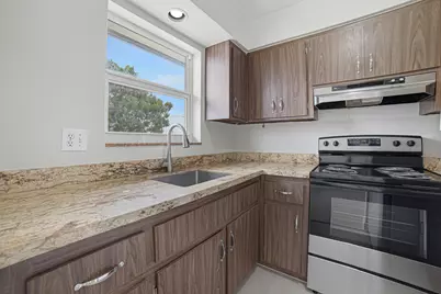 1649 SE 4th Street #B3, Deerfield Beach, FL 33441 - Photo 8