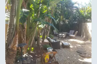 415 NE 8th Avenue #Cottage on alley, Fort Lauderdale, FL 33301 - Photo 8