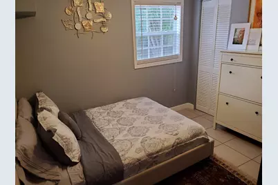 415 NE 8th Avenue #Cottage on alley, Fort Lauderdale, FL 33301 - Photo 4
