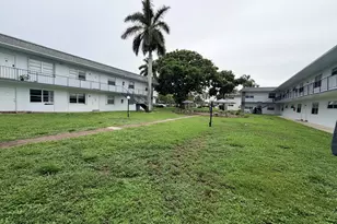 6191 SW 37th St, Davie, FL 33314 - Photo 2