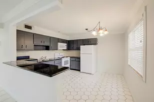 6191 SW 37th St, Davie, FL 33314 - Photo 14