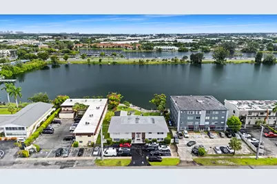 1040 Crystal Lake Drive #4, Deerfield Beach, FL 33064 - Photo 24