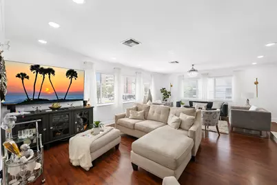 1040 Crystal Lake Drive #4, Deerfield Beach, FL 33064 - Photo 8