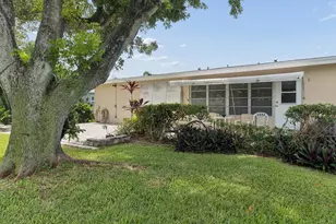 255 High Point Ct, Boynton Beach, FL 33435 - Photo 2