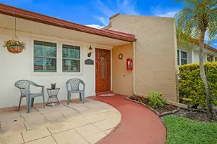 152 Lake Anne Dr, West Palm Beach, FL 33411 - Photo 1