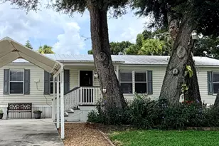 5192 Amy Ln, Fort Pierce, FL 34946 - Photo 1