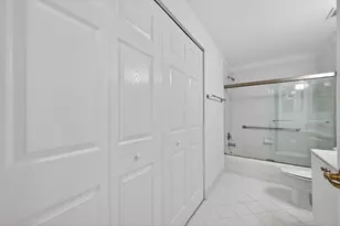 7775 Yardley Dr, Tamarac, FL 33321 - Photo 16