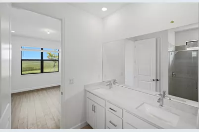 11018 NW Glynlea Boulevard N, Port Saint Lucie, FL 34987 - Photo 10
