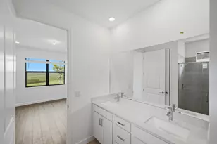 11018 NW Glynlea Boulevard N, Port Saint Lucie, FL 34987 - Photo 10