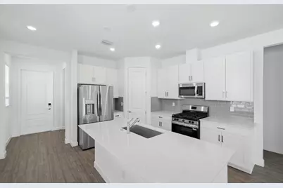 11018 NW Glynlea Boulevard N, Port Saint Lucie, FL 34987 - Photo 4