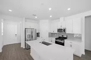 11018 NW Glynlea Boulevard N, Port Saint Lucie, FL 34987 - Photo 4