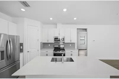 11018 NW Glynlea Boulevard N, Port Saint Lucie, FL 34987 - Photo 6