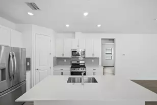 11018 NW Glynlea Boulevard N, Port Saint Lucie, FL 34987 - Photo 6