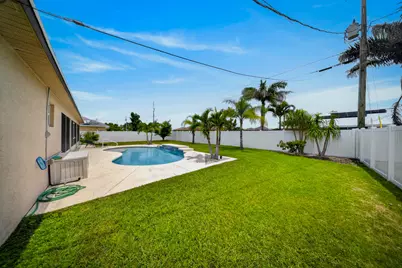 1929 SW Breezeway Street, Port Saint Lucie, FL 34987 - Photo 40