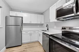 5340 Las Verdes Cr Las Verdes Circle, Delray Beach, FL 33484 - Photo 2