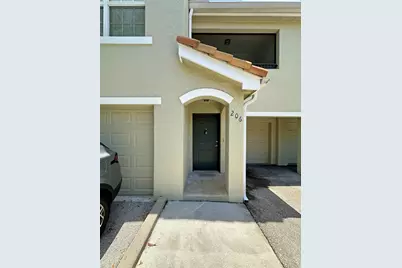 160 SW Peacock Boulevard #31-206, Port Saint Lucie, FL 34986 - Photo 2