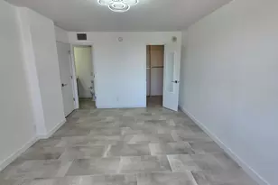 137 Golden Isles Dr, Hallandale Beach, FL 33009 - Photo 16