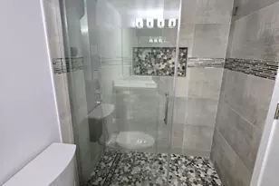 137 Golden Isles Dr, Hallandale Beach, FL 33009 - Photo 18