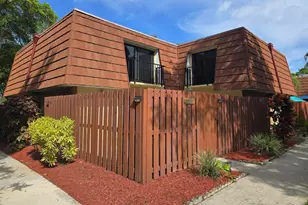 1480 Masters Cir, Delray Beach, FL 33445 - Photo 2