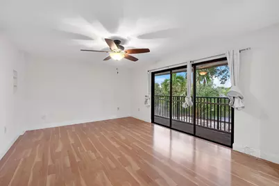 9897 Fairway Cove Lane, Plantation, FL 33324 - Photo 16