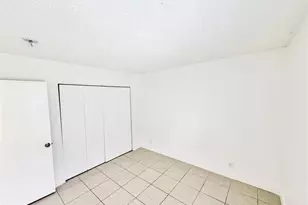 1136 NW 5th Ct, Fort Lauderdale, FL 33311 - Photo 12