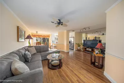2047 Discovery Circle E, Deerfield Beach, FL 33442 - Photo 4