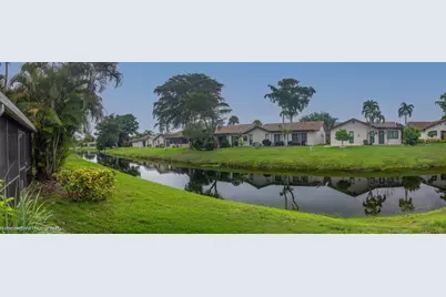 2047 Discovery Circle E, Deerfield Beach, FL 33442 - Photo 24