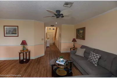2047 Discovery Circle E, Deerfield Beach, FL 33442 - Photo 8