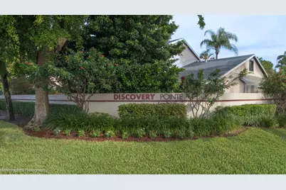 2047 Discovery Circle E, Deerfield Beach, FL 33442 - Photo 2