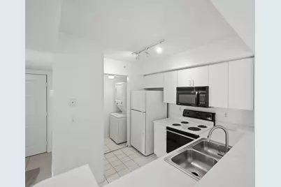1640 N 42nd Circle #209, Vero Beach, FL 32967 - Photo 14
