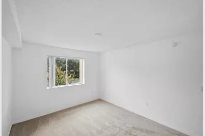 1640 N 42nd Circle #209, Vero Beach, FL 32967 - Photo 18