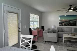 626 Normandy Ln N, Delray Beach, FL 33484 - Photo 4
