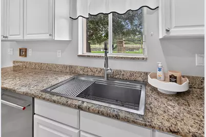 5532 SE Graham Drive, Stuart, FL 34997 - Photo 10