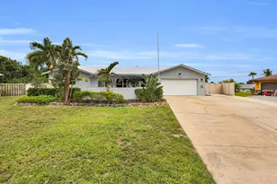2306 NE 19th Ct, Jensen Beach, FL 34957 - Photo 34