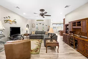 5103 Echo Pines Cir E, Fort Pierce, FL 34951 - Photo 12