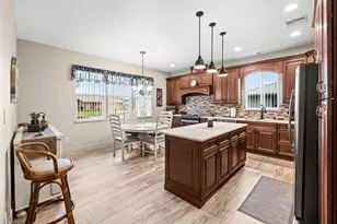 5103 Echo Pines Cir E, Fort Pierce, FL 34951 - Photo 4