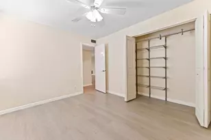 126 Sparrow Dr, Royal Palm Beach, FL 33411 - Photo 16