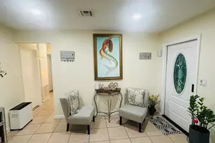 6710 Forest Ct, West Palm Beach, FL 33405 - Photo 6