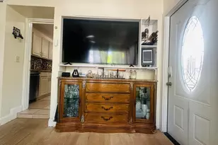 6710 Forest Ct, West Palm Beach, FL 33405 - Photo 18