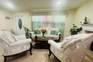 6710 Forest Ct, West Palm Beach, FL 33405 - Photo 8