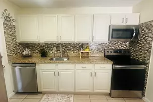 6710 Forest Ct, West Palm Beach, FL 33405 - Photo 16