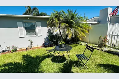 6710 Forest Court, West Palm Beach, FL 33405 - Photo 4