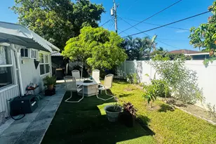 6710 Forest Ct, West Palm Beach, FL 33405 - Photo 26