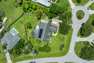 202 NE Flax Terrace, Jensen Beach, FL 34957 - Photo 4