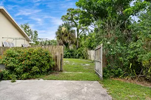 202 NE Flax Terrace, Jensen Beach, FL 34957 - Photo 12