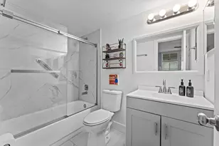 910 Dogwood Dr, Delray Beach, FL 33483 - Photo 12