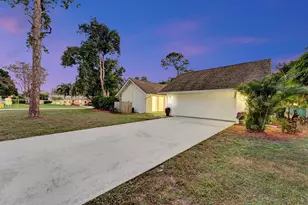 225 Sulky Way, Wellington, FL 33414 - Photo 4